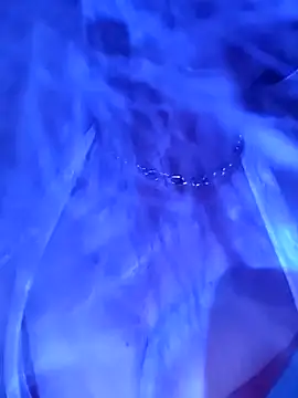 Snapshot of Connie_Pepper chatting on September 15, 11:27 pm Connie Pepper online show from September 15, 11:27 pm