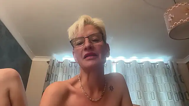 JennyHazel1 online show from June 15, 11:34 am