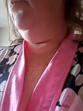 Snapshot of Mara-24 chatting on January 10, 11:11 am Mara-24 online show from January 10, 11:11 am