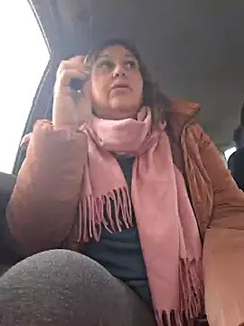 Snapshot of Mara-24 chatting on January 17, 3:32 pm Mara-24 online show from January 17, 3:32 pm