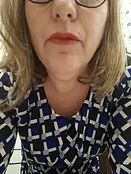 Snapshot of Mara-24 chatting on January 17, 10:56 pm Mara-24 online show from January 17, 10:56 pm