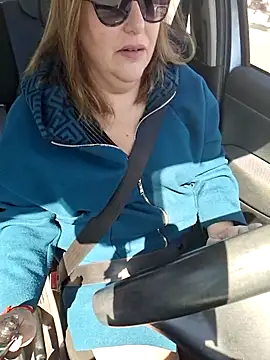 Snapshot of Mara-24 chatting on March 21, 10:06 am Mara-24 online show from March 21, 10:06 am