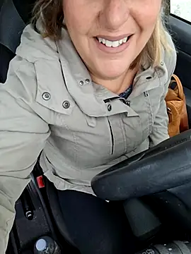 Snapshot of Mara-24 chatting on October 4, 7:17 am Mara-24 online show from October 4, 7:17 am