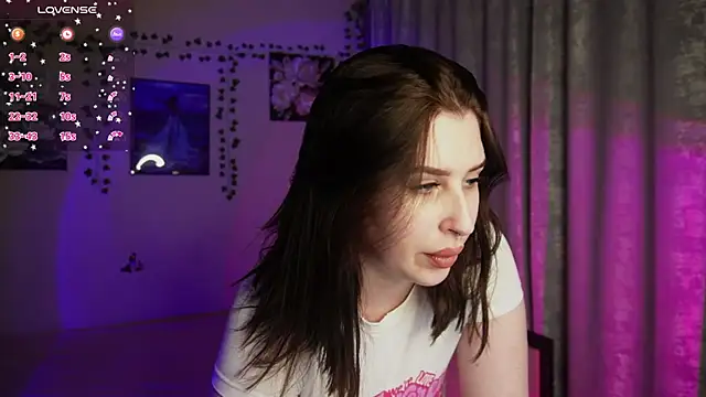 Snapshot of Alice___Rose chatting on June 10, 6:51 pm Alice Rose online show from June 10, 6:51 pm
