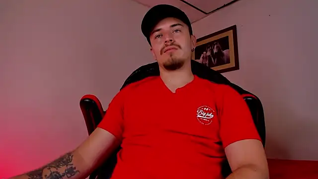 Snapshot of james_connor2 chatting on February 16, 5:26 pm james connor2 online show from February 16, 5:26 pm