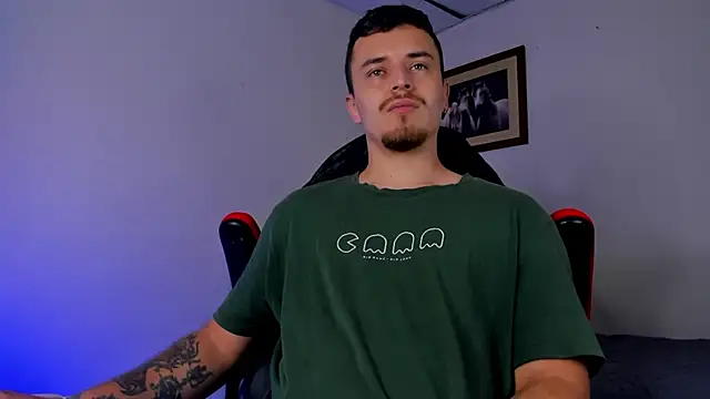 Snapshot of james_connor2 chatting on February 24, 6:36 pm james connor2 online show from February 24, 6:36 pm