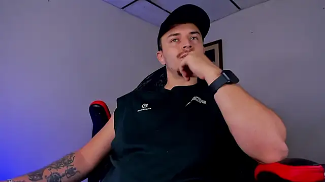 Snapshot of james_connor2 chatting on February 26, 7:27 pm james connor2 online show from February 26, 7:27 pm