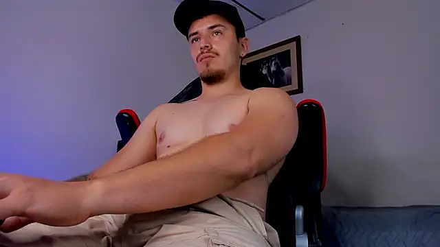 Snapshot of james_connor2 chatting on February 26, 10:31 pm james connor2 online show from February 26, 10:31 pm