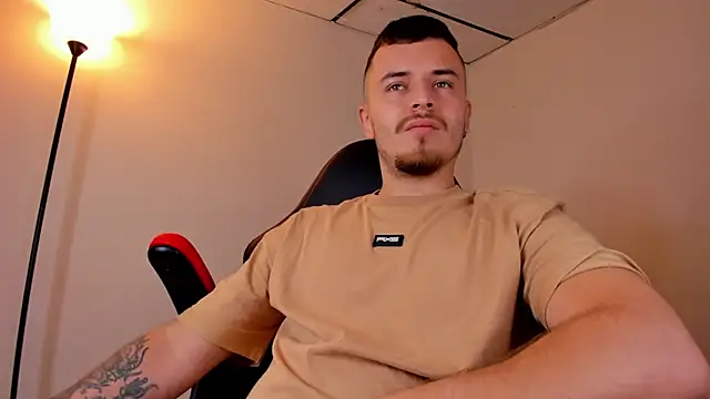 Snapshot of james_connor2 chatting on March 14, 6:50 pm james connor2 online show from March 14, 6:50 pm