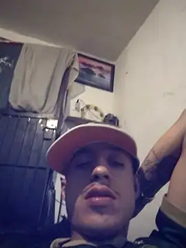 Snapshot of Gibbzmx chatting on November 5, 3:06 am Gibbzmx online show from November 5, 3:06 am