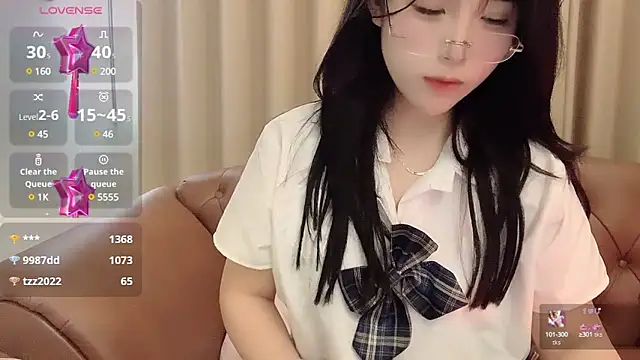 NickiBloom online show from February 22, 8:18 am