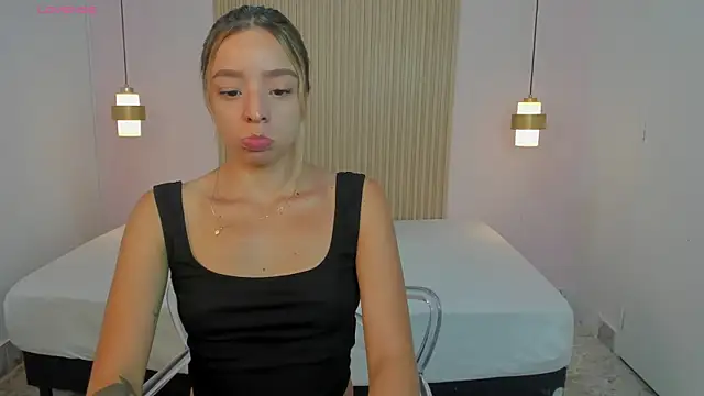 AliceRoss0 online show from July 8, 8:35 pm