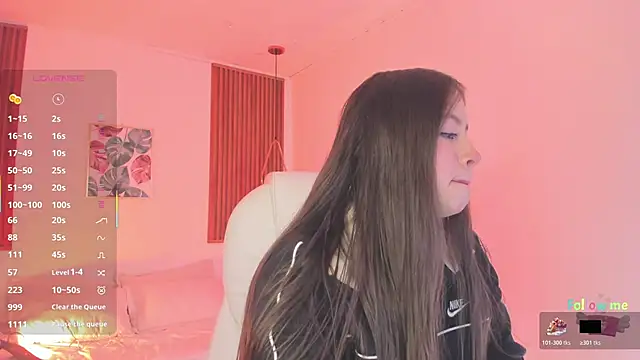 TiffanyWright online show from November 7, 11:32 am