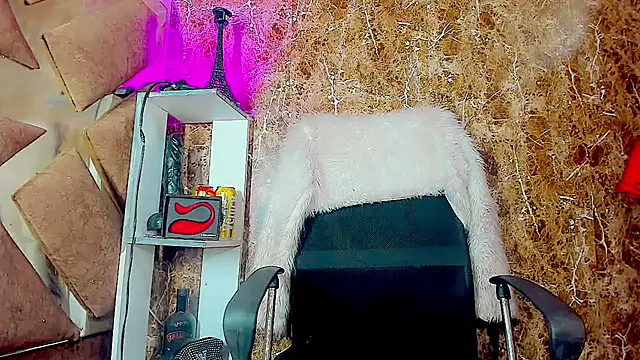 Snapshot of dirtycock2002 chatting on September 21, 3:41 am dirtycock2002 online show from September 21, 3:41 am