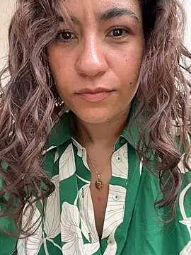 ValeriEvan online show from December 9, 4:15 pm