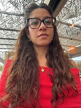 ValeriEvan online show from February 19, 8:05 pm