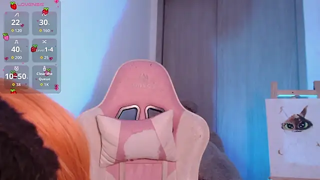 Snapshot of Alicedangerrr chatting on October 22, 4:02 am Alicedangerrr online show from October 22, 4:02 am