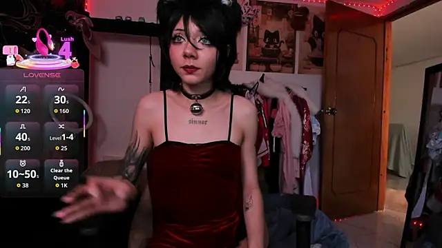 Snapshot of Alicedangerrr chatting on July 21, 10:56 pm Alicedangerrr online show from July 21, 10:56 pm