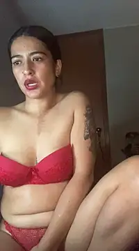 Cleopatracute  online show from December 15, 6:51 am