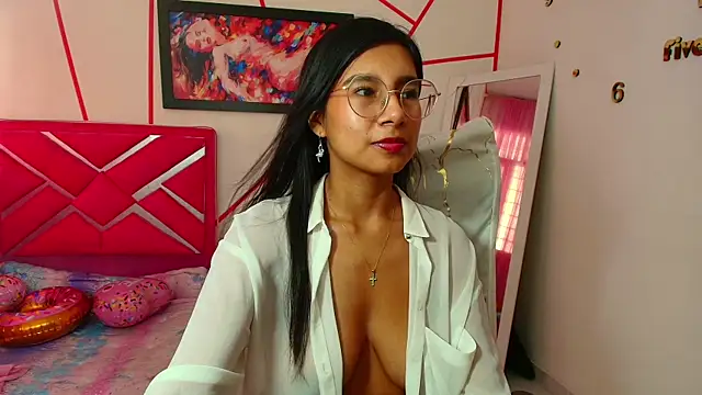 Snapshot of _Jessi29_ chatting on March 21, 7:57 pm Jessi29 online show from March 21, 7:57 pm