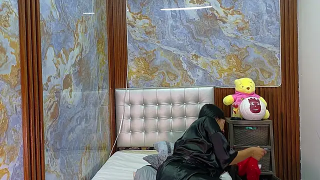 Snapshot of _Jessi29_ chatting on May 9, 1:27 pm Jessi29 online show from May 9, 1:27 pm