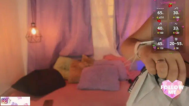 Snapshot of Wild_lilhy chatting on September 22, 7:38 pm Wild lilhy online show from September 22, 7:38 pm