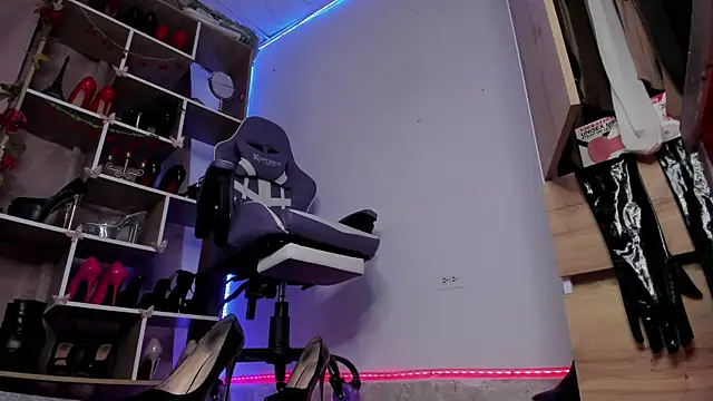 angelica sparks online show from March 9, 6:39 am