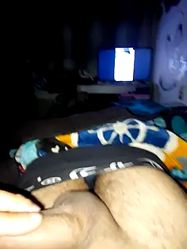 slawlargo01 online show from March 9, 7:23 am