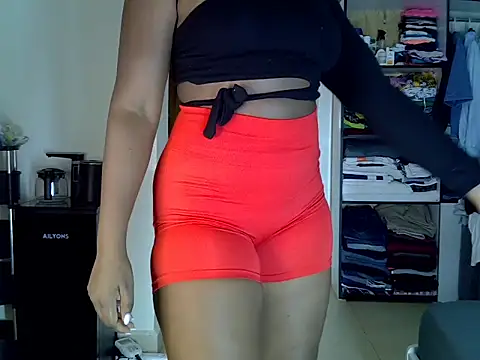 Snapshot of Sexxyrebby chatting on May 6, 8:58 pm Sexxyrebby online show from May 6, 8:58 pm