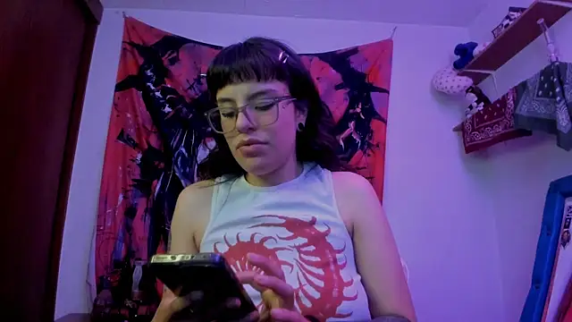 Snapshot of Lucyfx666 chatting on July 9, 10:25 pm Lucyfx666 online show from July 9, 10:25 pm