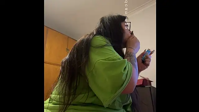 Snapshot of Mizztikaa chatting on November 20, 6:51 pm Mizztikaa online show from November 20, 6:51 pm