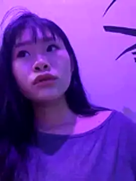 Snapshot of Alissa_121 chatting on November 11, 9:37 pm Alissa 121 online show from November 11, 9:37 pm