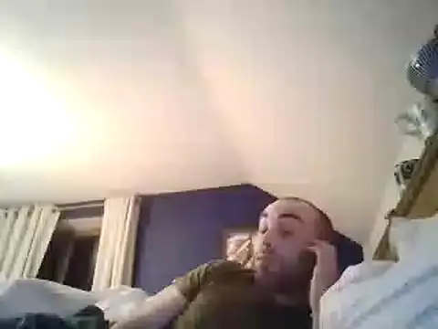 Snapshot of DrbigdickUK chatting on January 2, 7:29 pm DrbigdickUK online show from January 2, 7:29 pm
