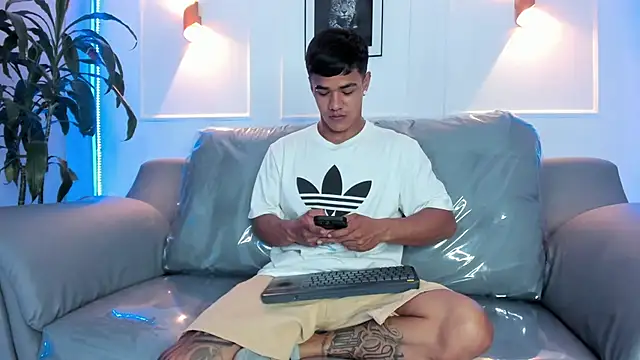 Rob saenz  online show from November 27, 12:51 pm