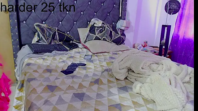 Snapshot of leoytessa_10 chatting on March 5, 5:50 pm leoytessa 10 online show from March 5, 5:50 pm