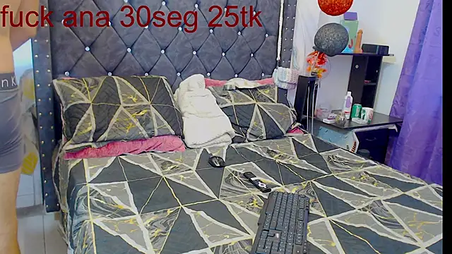 Snapshot of leoytessa_10 chatting on March 12, 3:18 pm leoytessa 10 online show from March 12, 3:18 pm