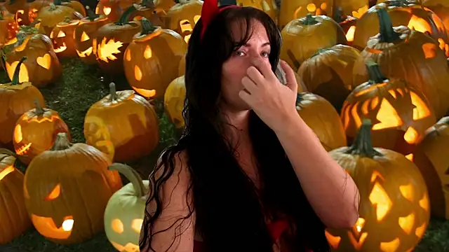 Sapphir3xoxo online show from November 1, 7:16 pm