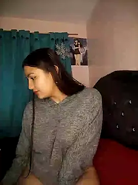 Nahiara velez online show from February 6, 1:38 am