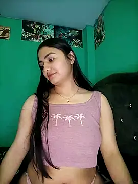 Snapshot of Nahiara_velez chatting on May 17, 8:05 pm Nahiara velez online show from May 17, 8:05 pm