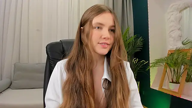 Snapshot of MaryannSoftt chatting on February 14, 3:26 pm MaryannSoftt online show from February 14, 3:26 pm