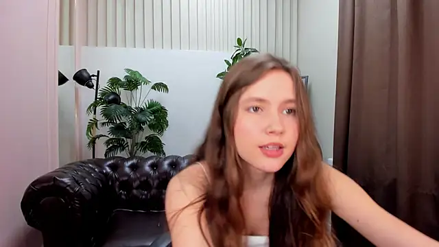 Snapshot of MaryannSoftt chatting on February 16, 6:32 pm MaryannSoftt online show from February 16, 6:32 pm
