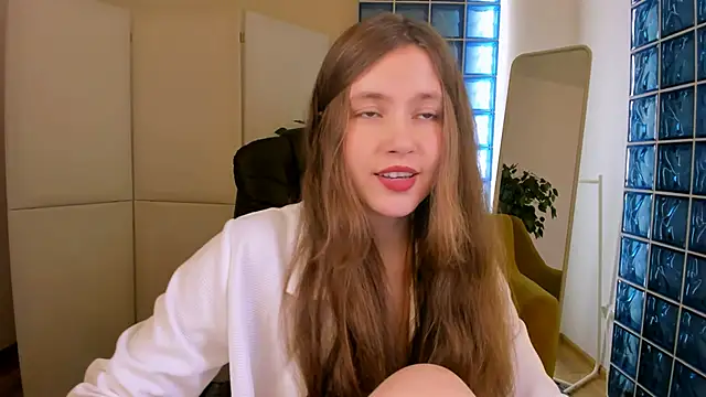 Snapshot of MaryannSoftt chatting on October 14, 3:46 pm MaryannSoftt online show from October 14, 3:46 pm