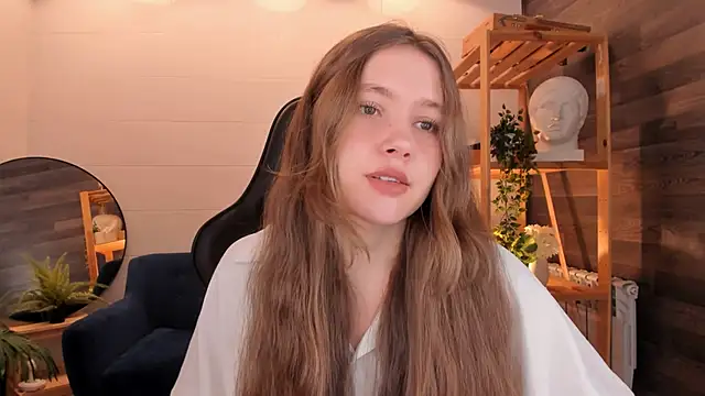 Snapshot of MaryannSoftt chatting on November 19, 3:01 pm MaryannSoftt online show from November 19, 3:01 pm