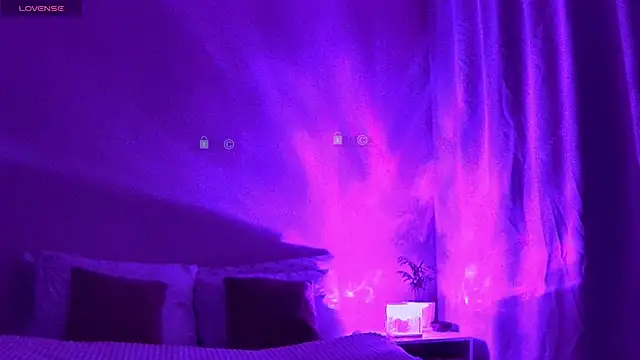 Snapshot of StacyWorry chatting on March 10, 2:17 am StacyWorry online show from March 10, 2:17 am