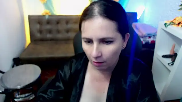 victoria jones online show from March 19, 3:51 pm