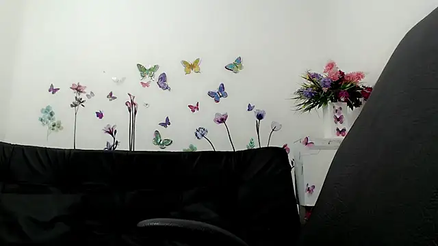 victoria jones online show from June 14, 11:34 am