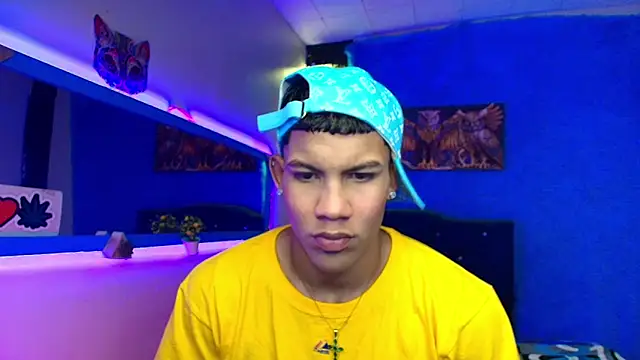 Snapshot of Damian_latinxxx chatting on January 27, 7:14 am Damian latinxxx online show from January 27, 7:14 am