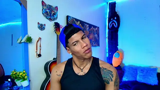 Snapshot of Damian_latinxxx chatting on January 30, 9:15 am Damian latinxxx online show from January 30, 9:15 am