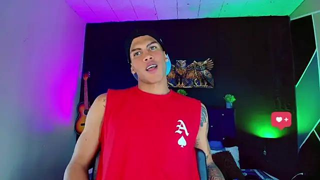 Snapshot of Damian_latinxxx chatting on February 27, 9:00 am Damian latinxxx online show from February 27, 9:00 am