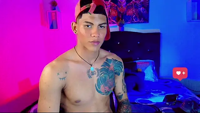Snapshot of Damian_latinxxx chatting on March 7, 9:07 am Damian latinxxx online show from March 7, 9:07 am